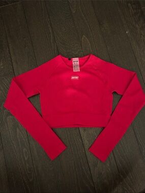 BO+TEE Red Women's Ribbed Long-Sleeve Cropped Top